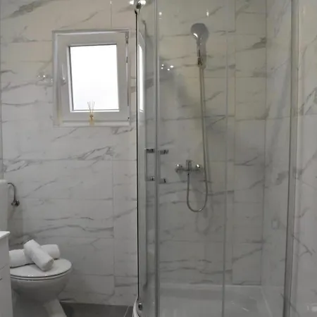 Daire With Parking Space Kastel Stari, - 24803